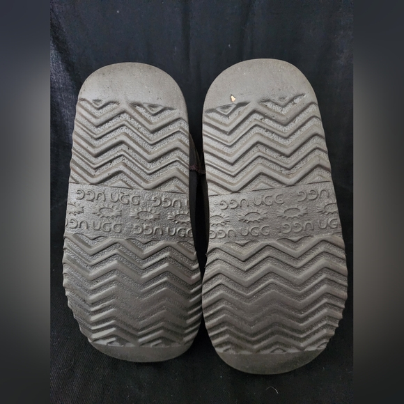 UGG Australia Classic Tall Brown Sheep Skin Wool Lined Boots 5815 Women’s 7 EUC - Picture 12 of 12